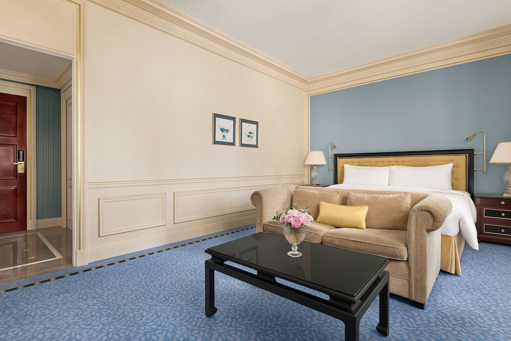 shangri la paris