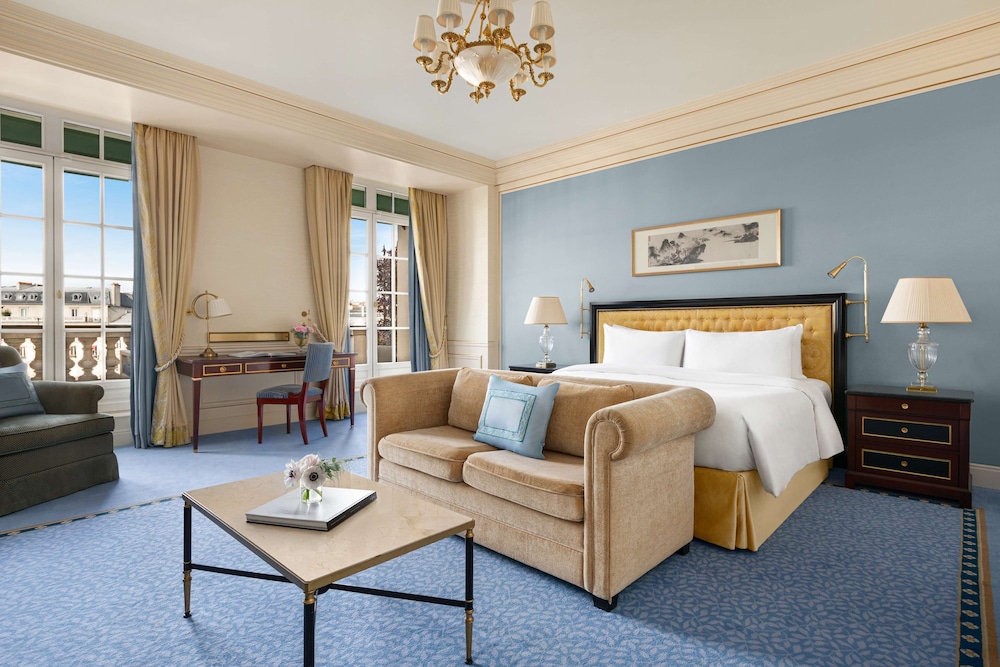shangri la paris