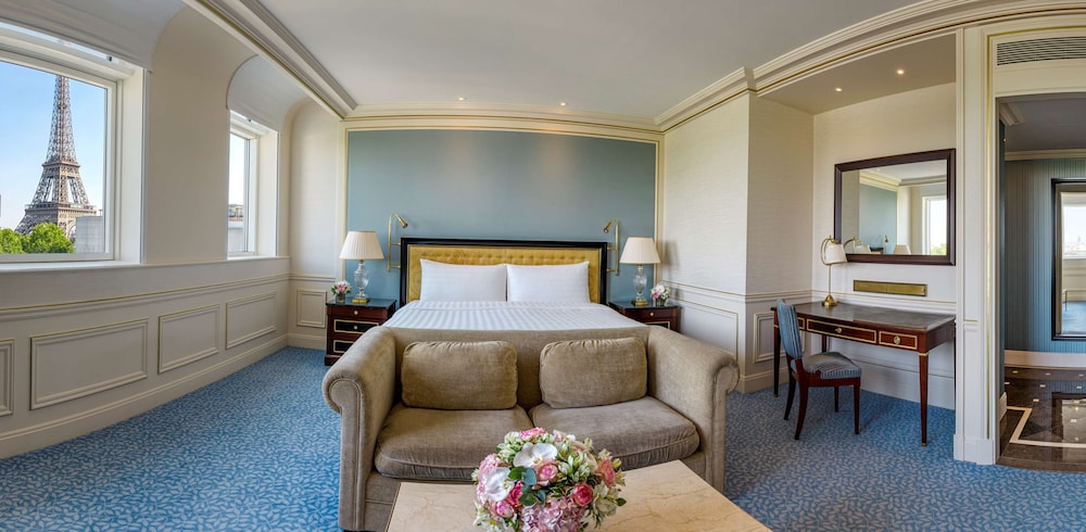 shangri la paris
