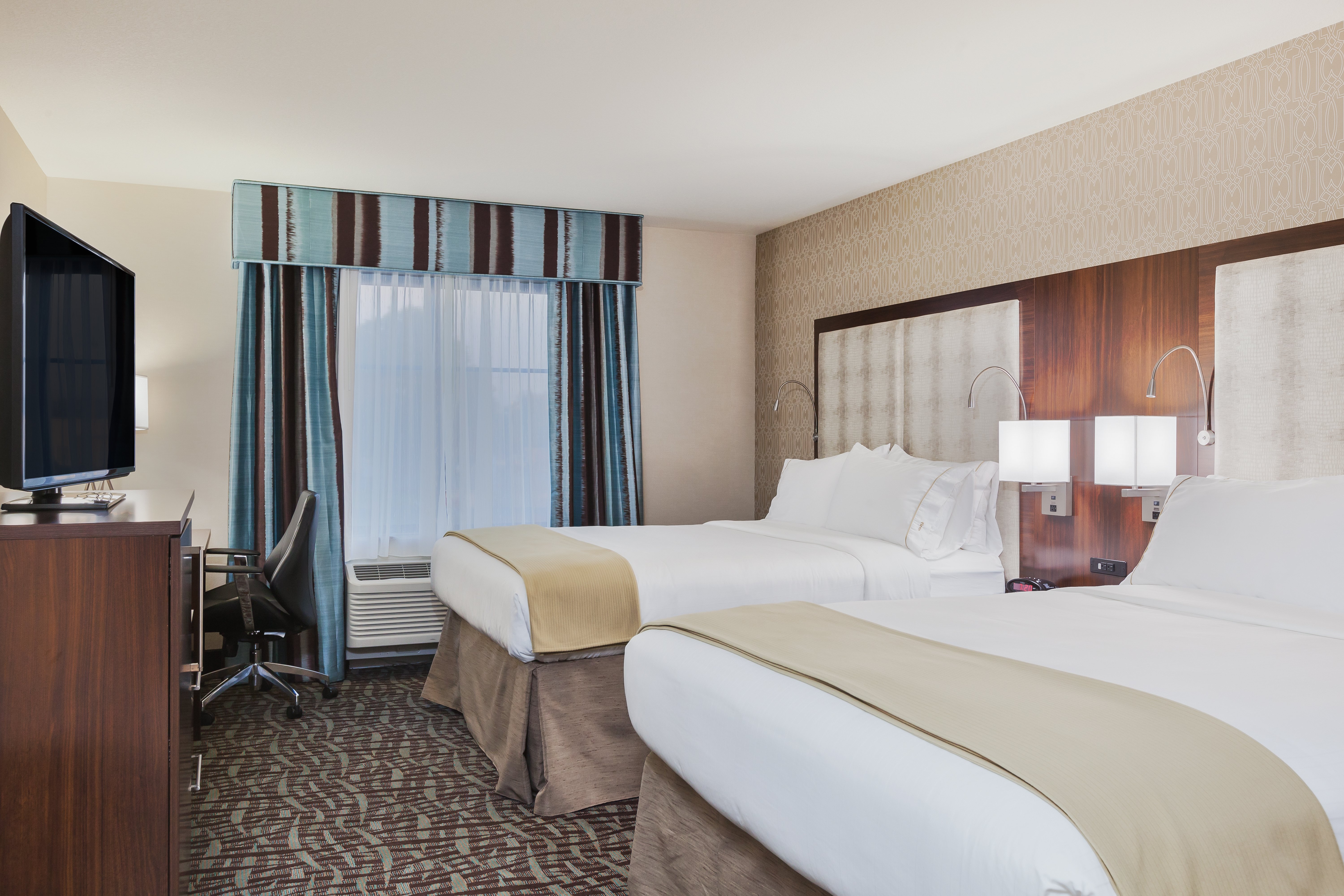 holiday inn express and suites eureka by ihg