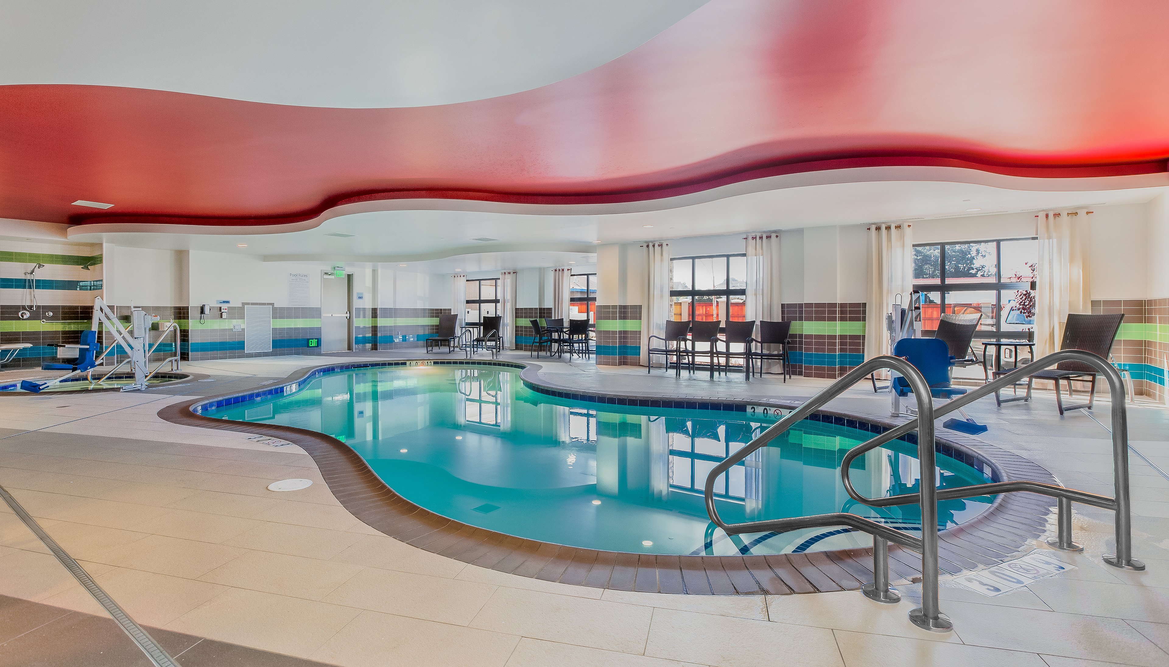 holiday inn express and suites eureka by ihg