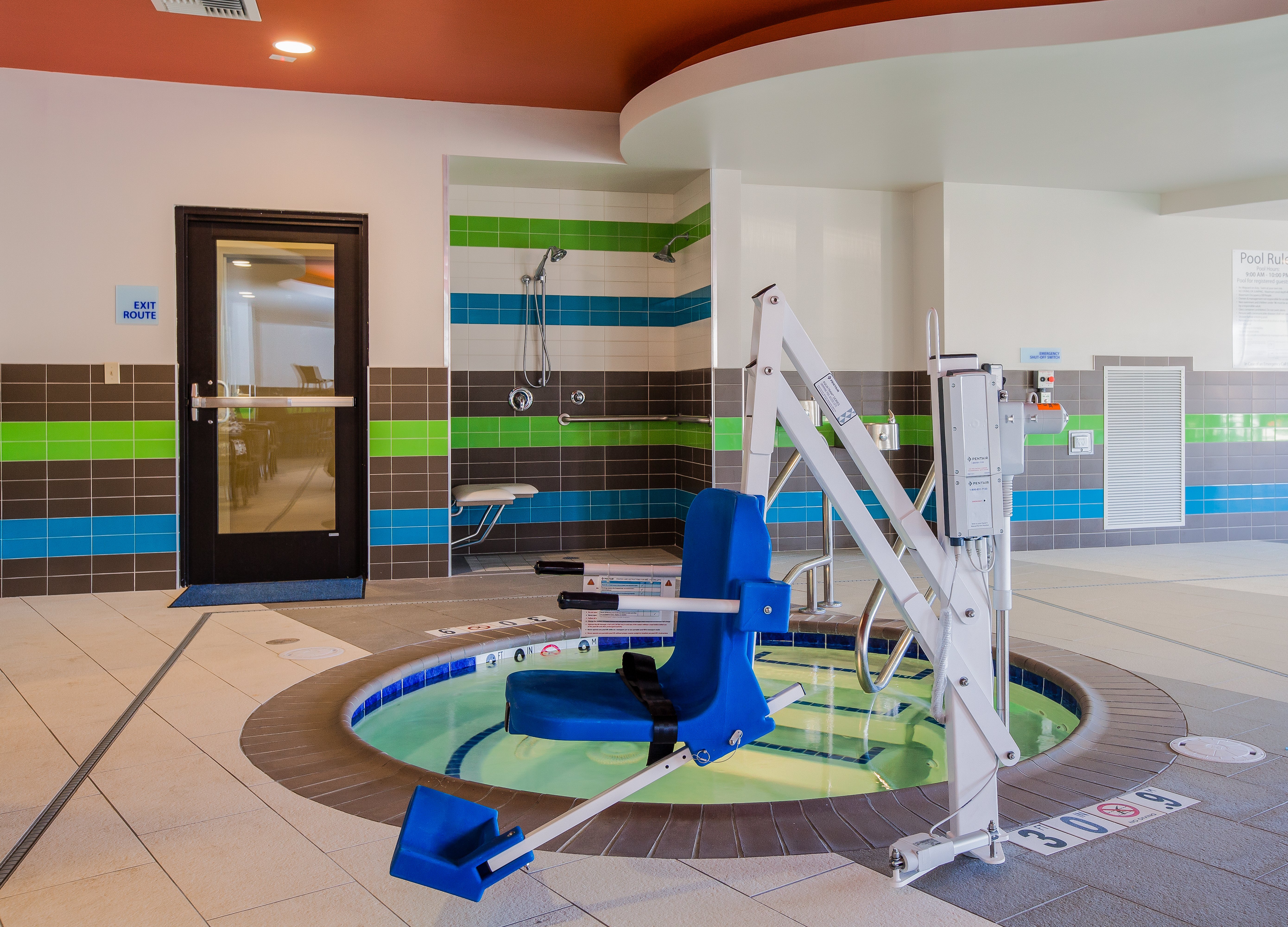 holiday inn express and suites eureka by ihg