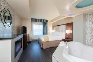 holiday inn express and suites eureka by ihg