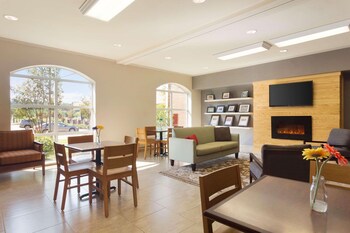 Country Inn & Suites By Radisson, Pineville, La,Ball>>Alexandria,3 star