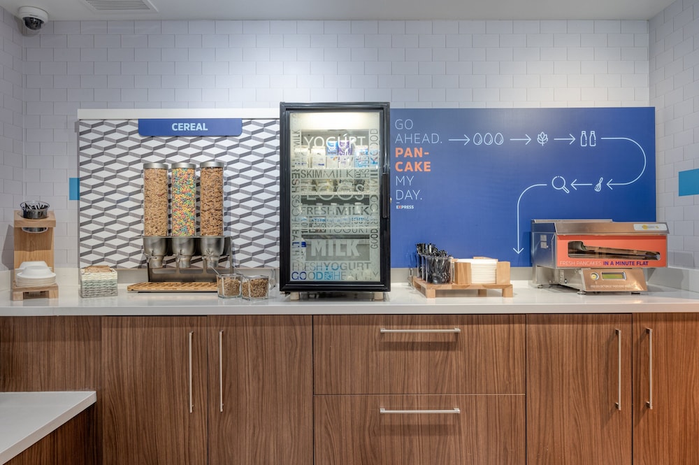 holiday inn express radcliff fort knox by ihg
