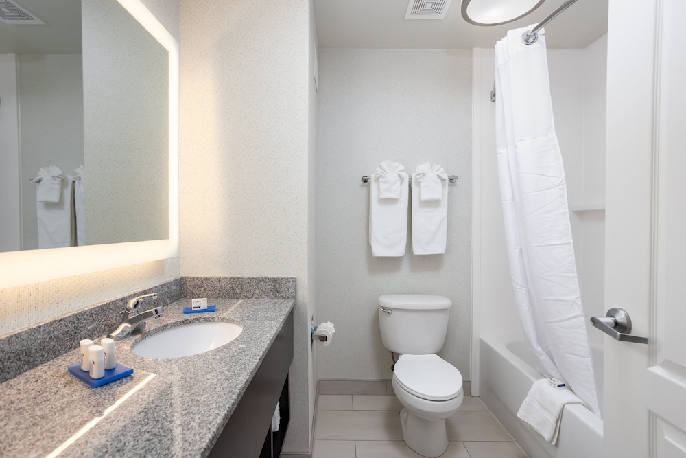 holiday inn express and suites carrollton by ihg