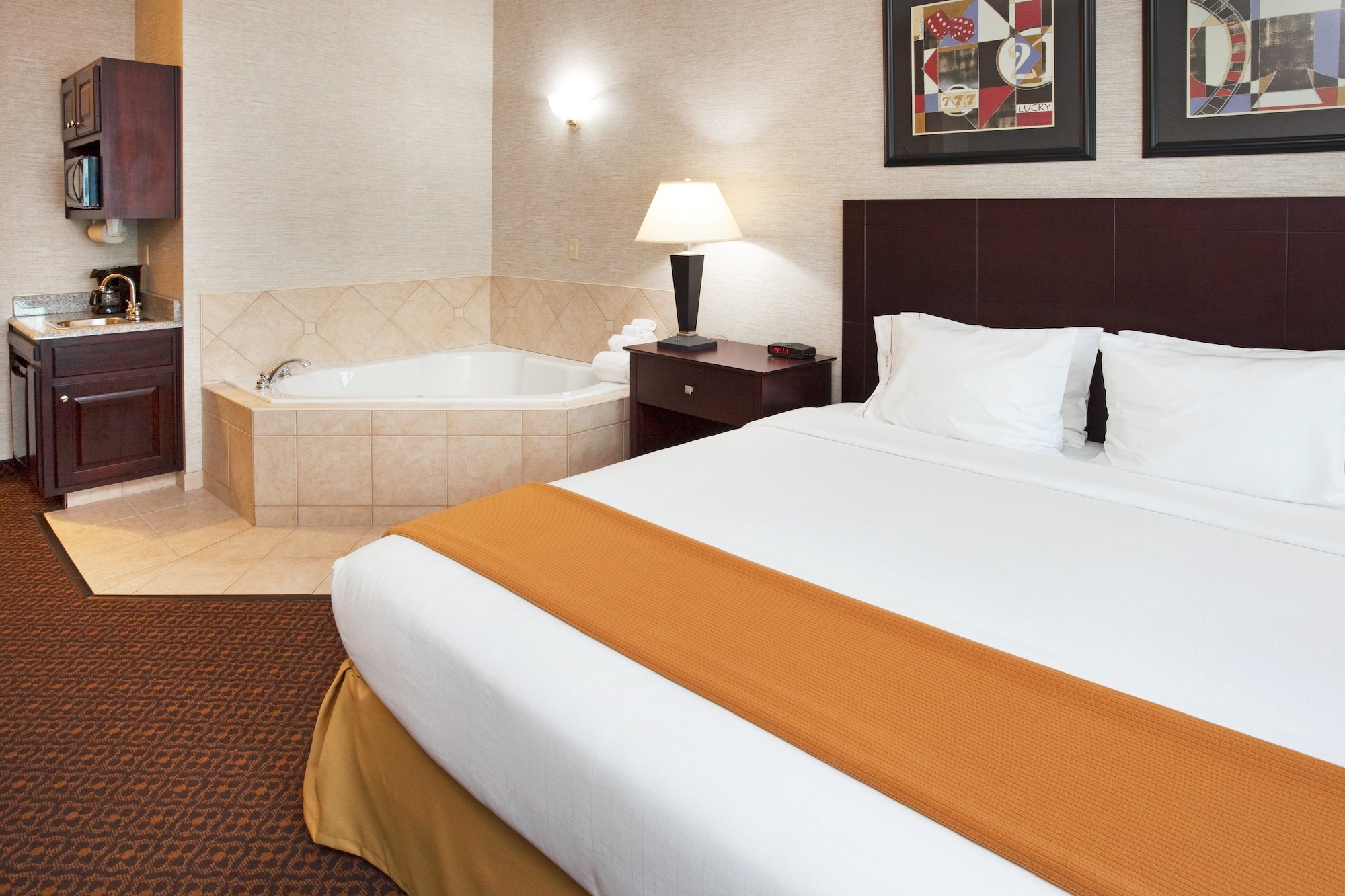 holiday inn express and suites carrollton by ihg