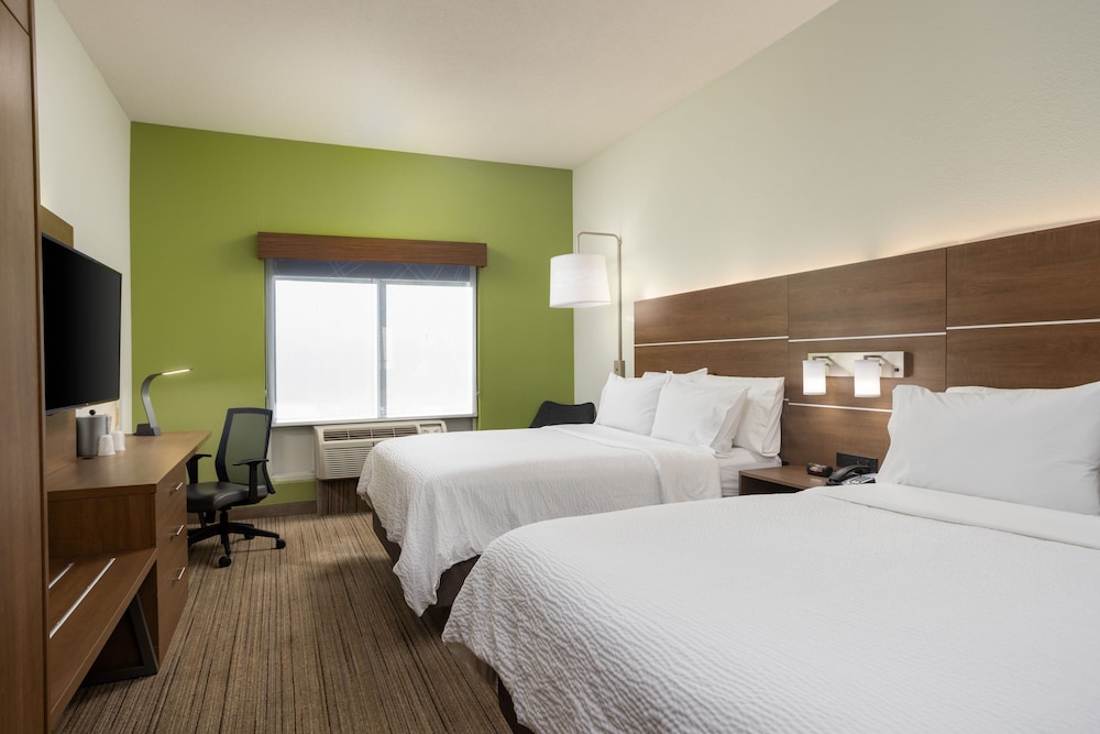 holiday inn express and suites carrollton by ihg