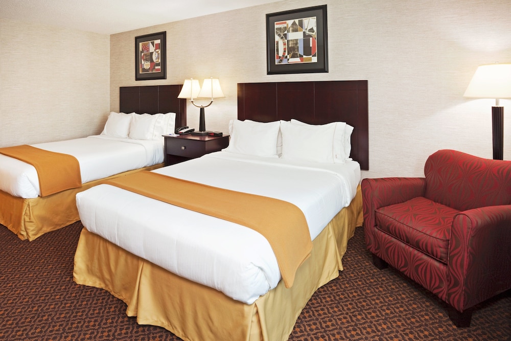 holiday inn express and suites carrollton by ihg
