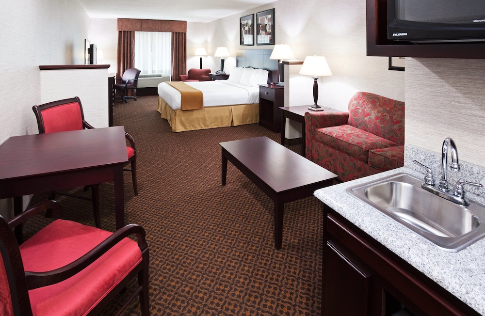 holiday inn express and suites carrollton by ihg