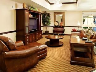 holiday inn express and suites carrollton by ihg
