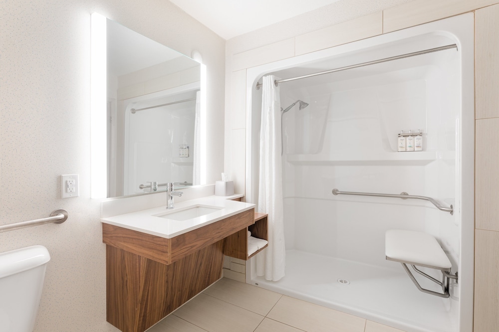 holiday inn express and suites grande prairie by ihg