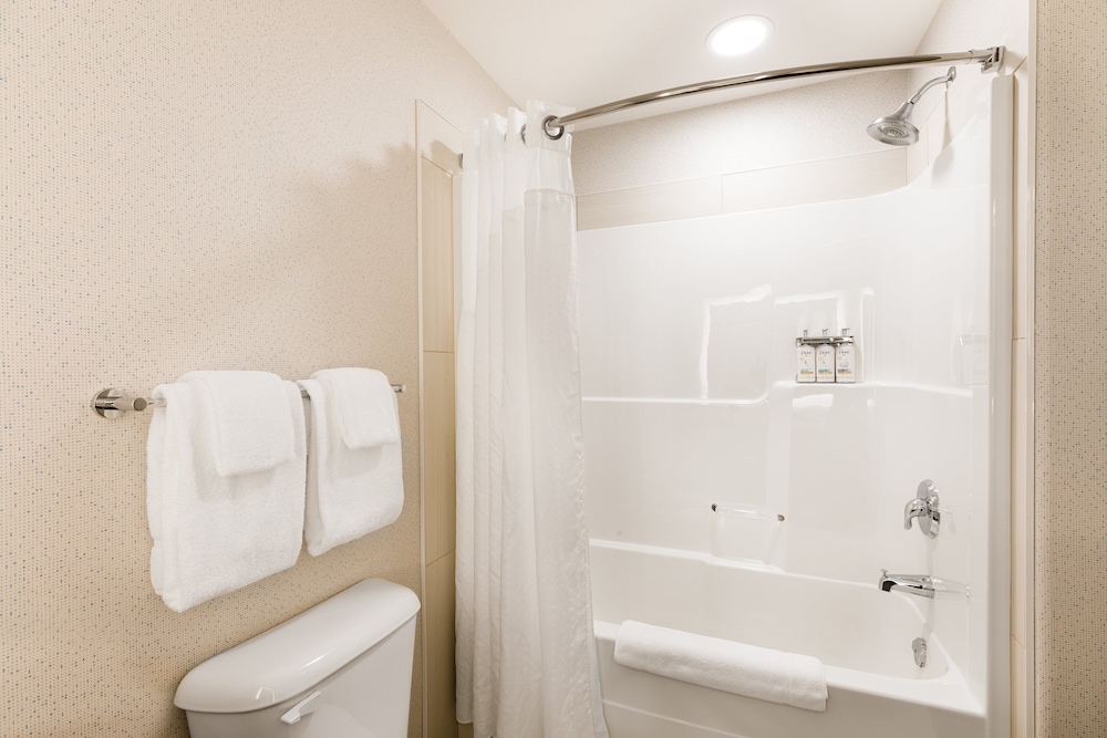 holiday inn express and suites grande prairie by ihg
