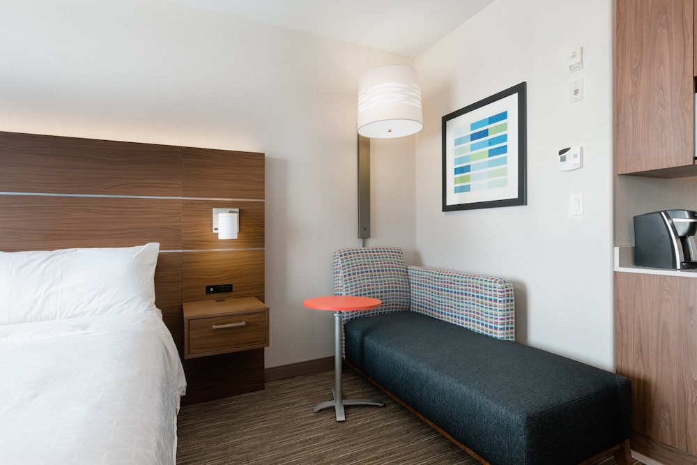 holiday inn express and suites grande prairie by ihg