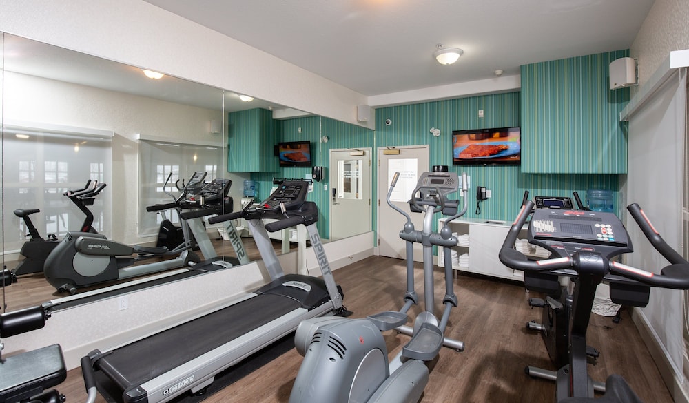 holiday inn express and suites grande prairie by ihg