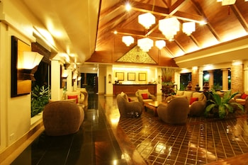 laluna hotel and resort