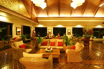 laluna hotel and resort
