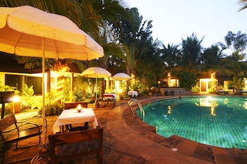 laluna hotel and resort