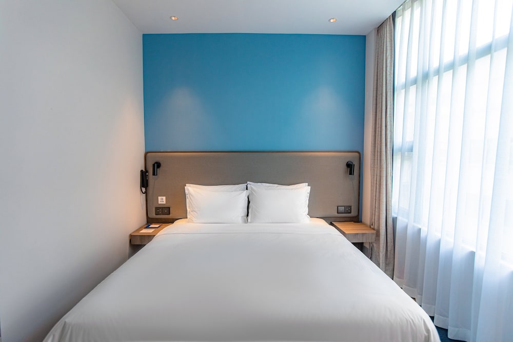 holiday inn express shantou city center by ihg