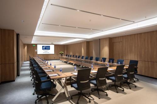 holiday inn express shantou city center by ihg