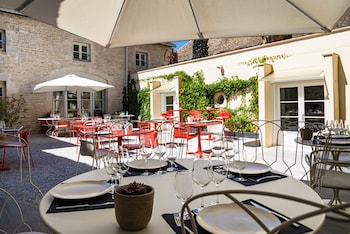 La Maison D'olivier Leflaive,,4 star