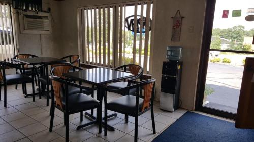 loyalty inn rockingham