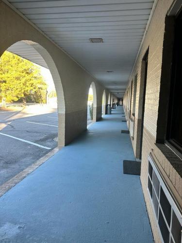 loyalty inn rockingham