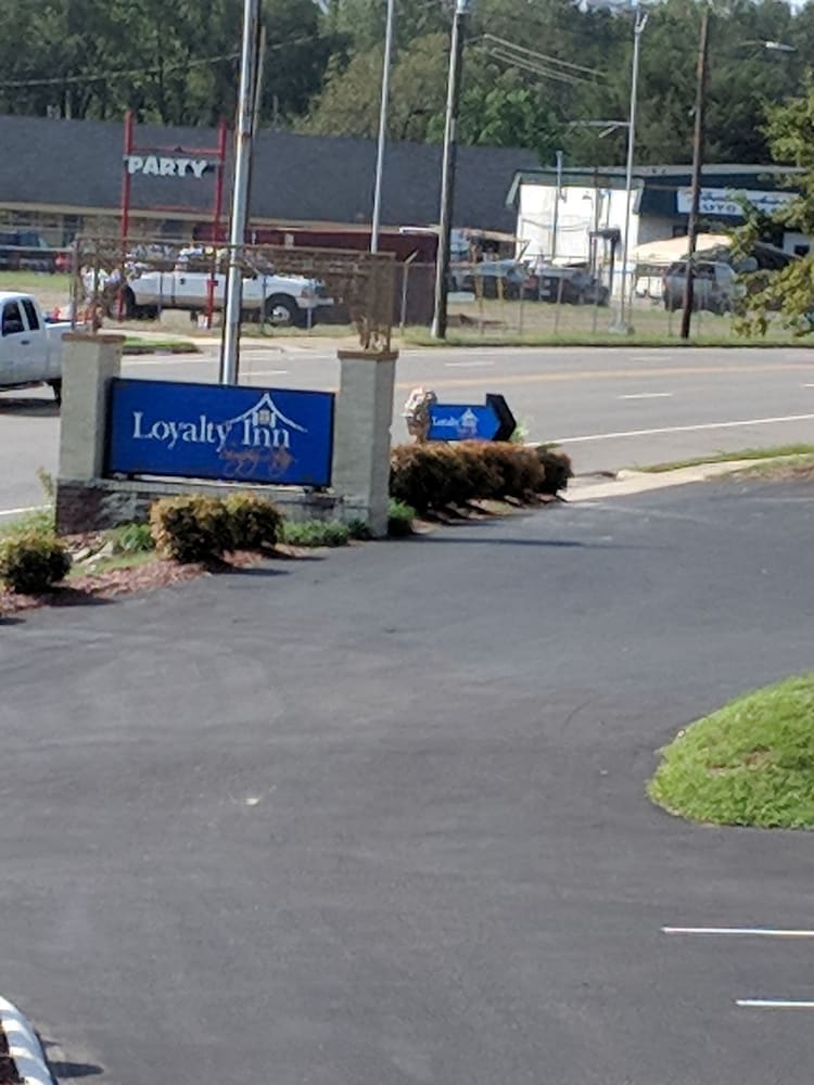 loyalty inn rockingham
