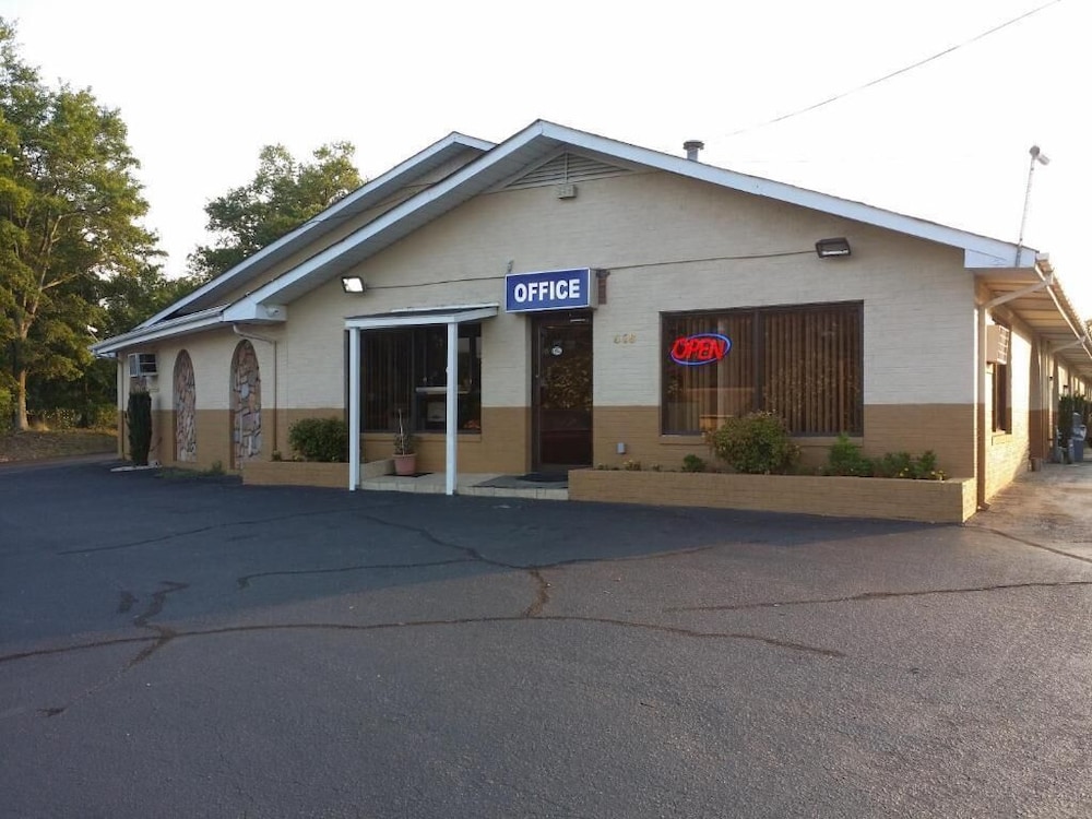 loyalty inn rockingham