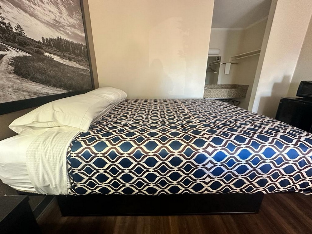 loyalty inn rockingham