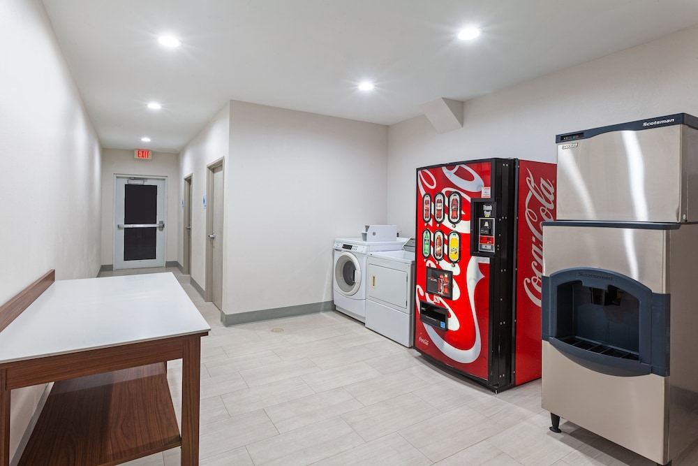 holiday inn express and suites port lavaca by ihg