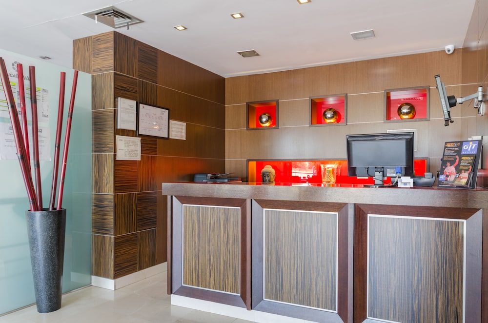 hotel yit conquista de granada