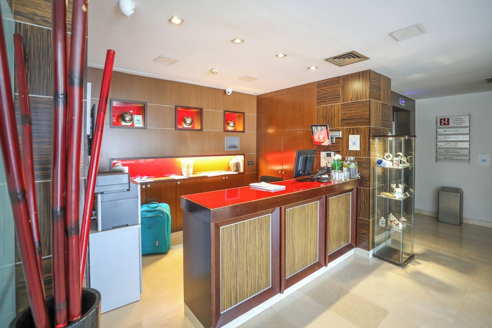 hotel yit conquista de granada