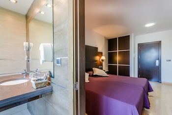 hotel yit conquista de granada