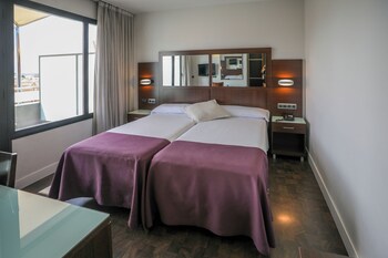 hotel yit conquista de granada