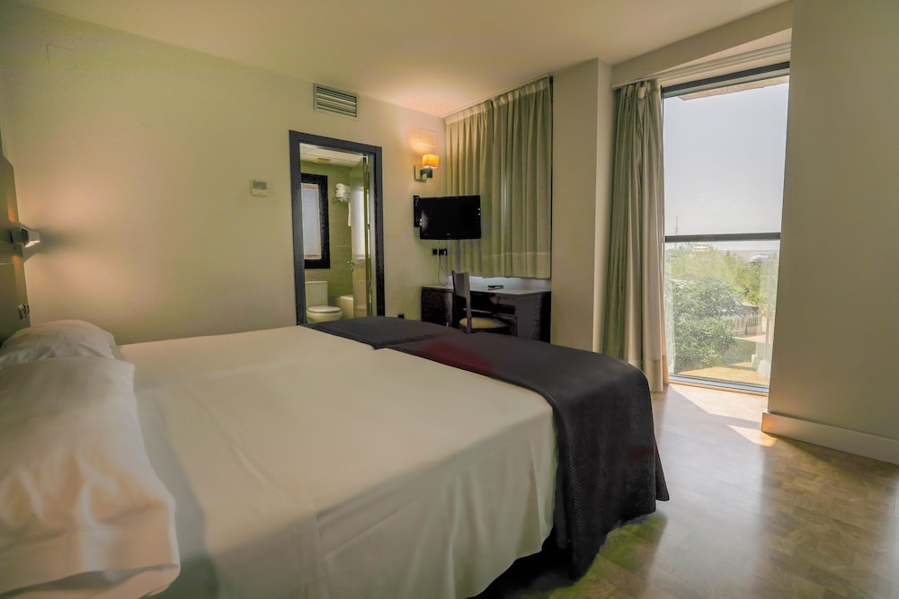 hotel yit conquista de granada