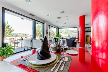 hotel yit conquista de granada