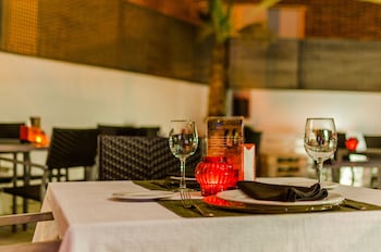 hotel yit conquista de granada