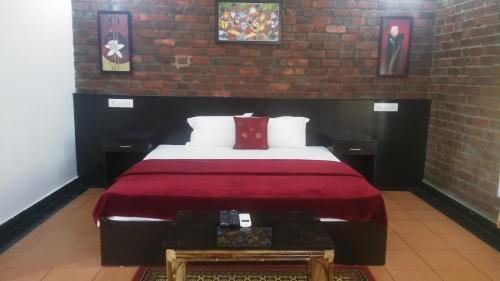 Mango Village,Kanjikode>>Chittur,4 star