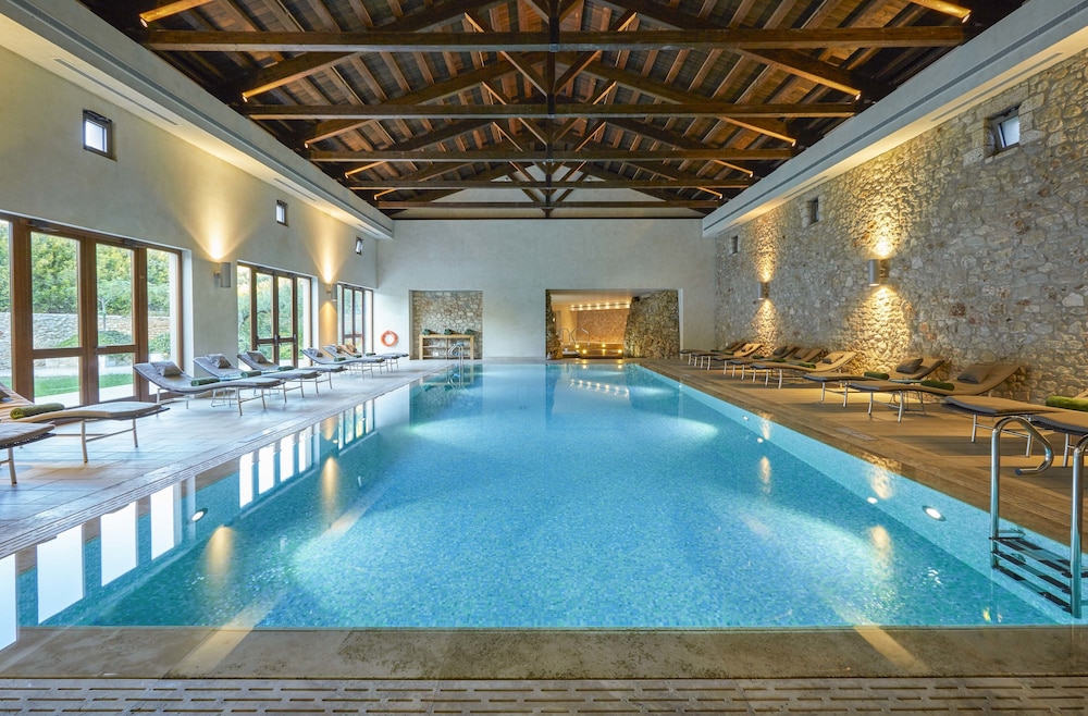 the romanos a luxury collection resort costa navarino