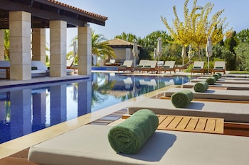 the romanos a luxury collection resort costa navarino