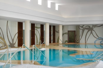 the romanos a luxury collection resort costa navarino