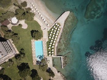 kalamaki beach resort