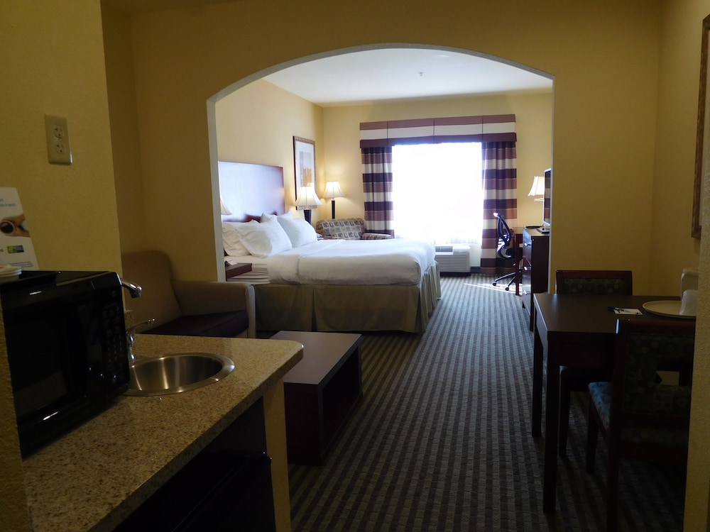 holiday inn express and suites ponca city by ihg