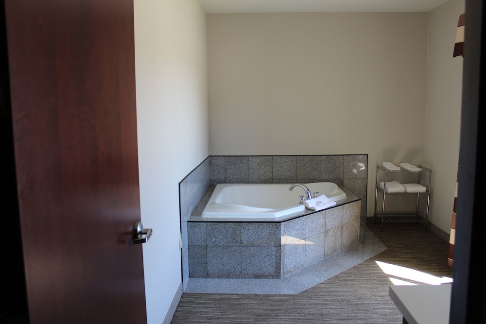 holiday inn express and suites ponca city by ihg