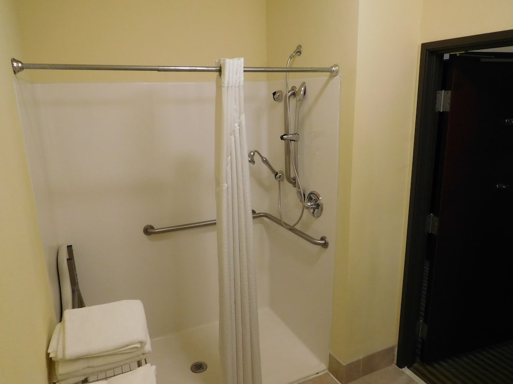holiday inn express and suites ponca city by ihg