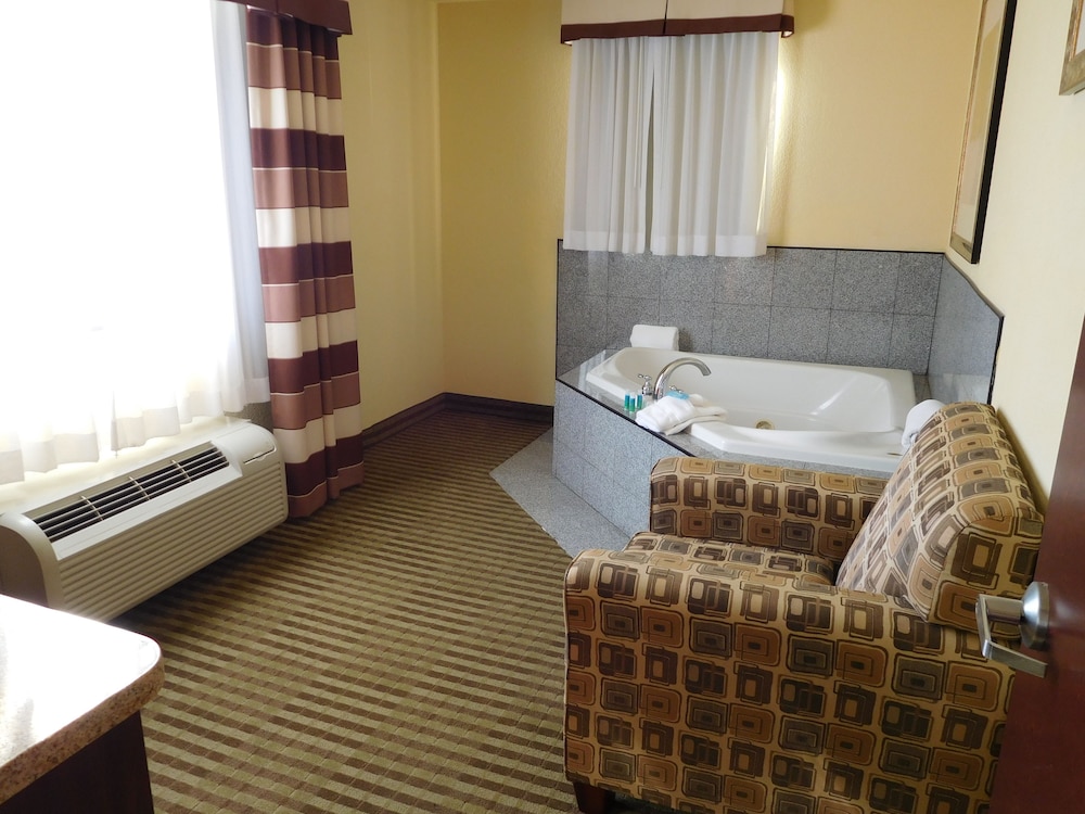 holiday inn express and suites ponca city by ihg