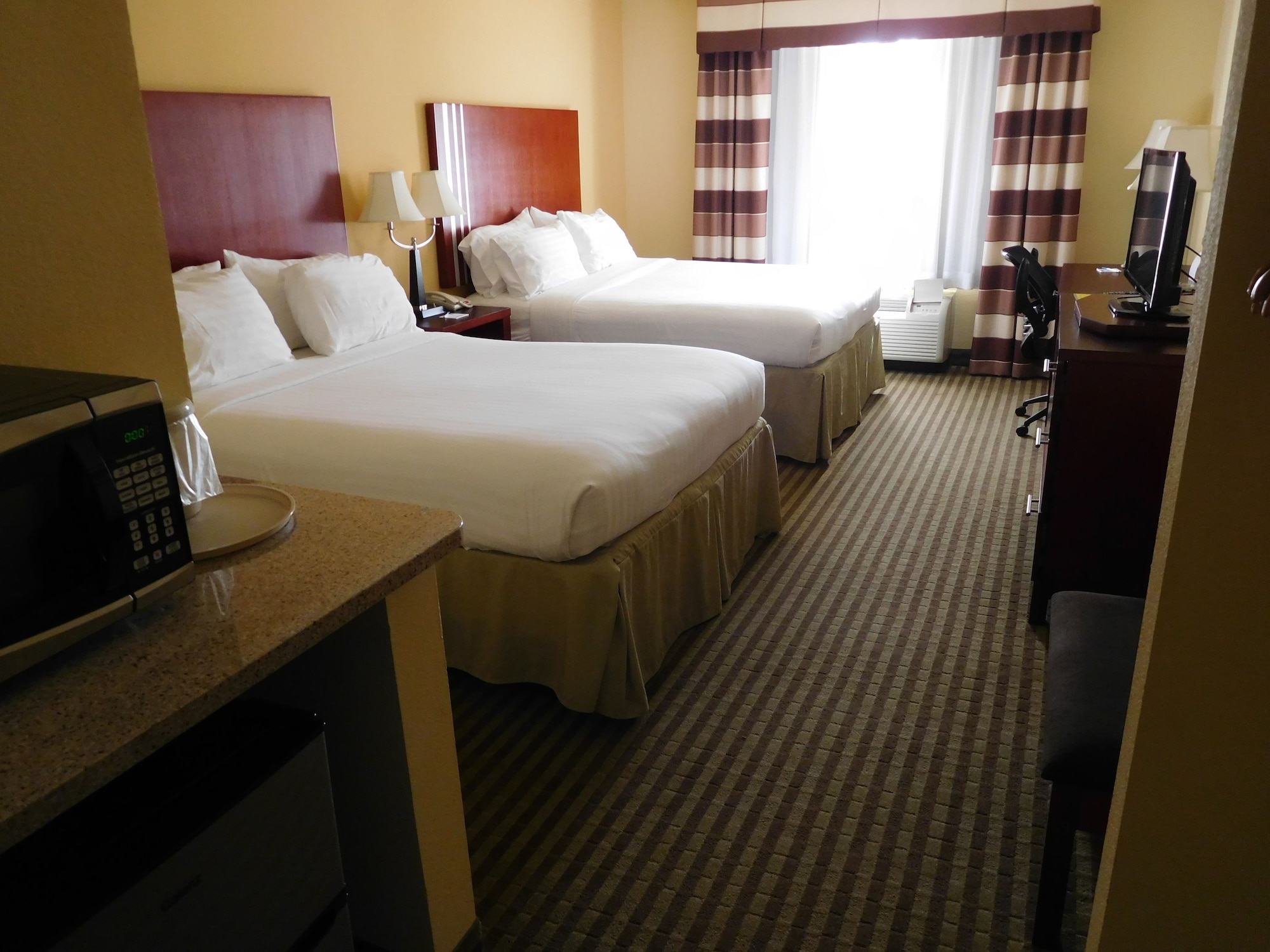 holiday inn express and suites ponca city by ihg