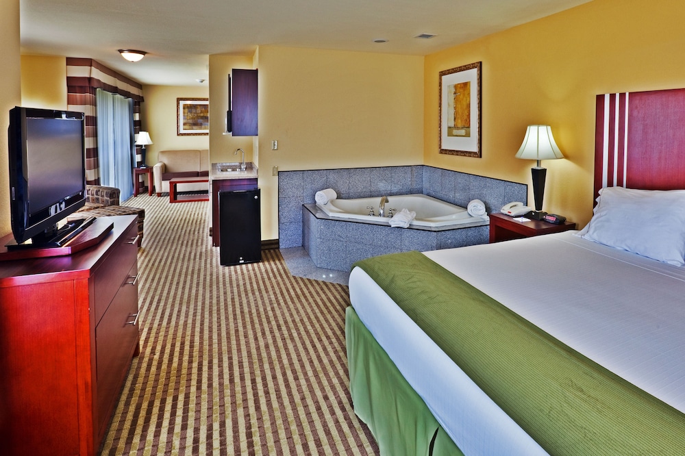 holiday inn express and suites ponca city by ihg