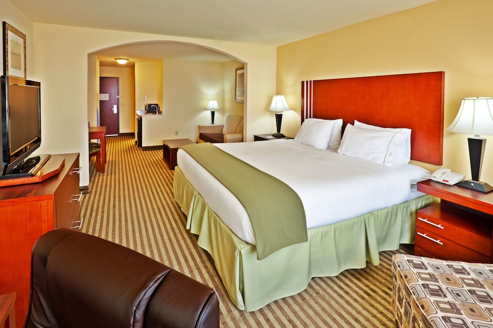 holiday inn express and suites ponca city by ihg